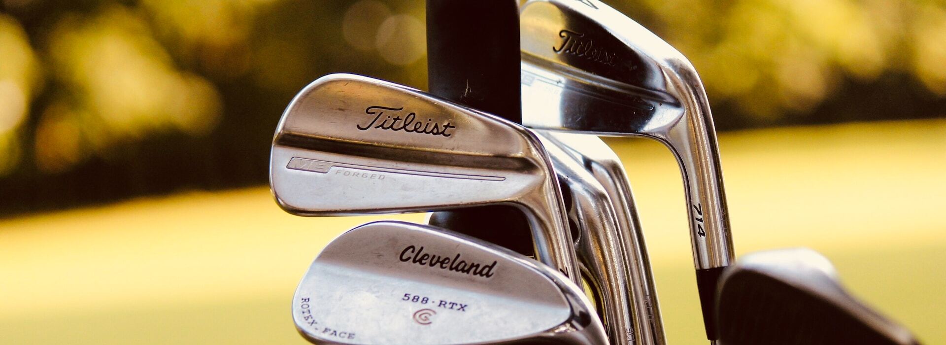 GOLF PRO SHOP -GOLF PRO SHOP sydney rae 6iQvIunqA unsplash 1